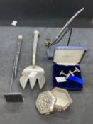 Silver Plate: Cake slice, box, pair of cufflinks, pointer with stand and pipe with stand. (6)