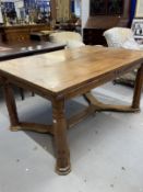 20th cent. Cotswold style mahogany extending table with two draw leaf extendable ends on hexagonal