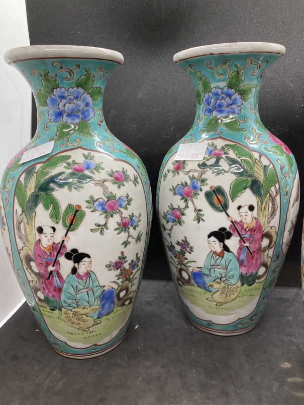 Asian Ceramics: Late 19th cent. Japanese vases decorated with warriors and birds, red signature to - Image 2 of 7