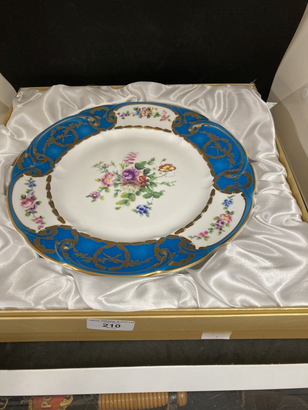 20th cent. Ceramics: Limited edition plate taken directly from a Sevres plate in the Royal