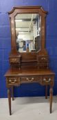 R.M.S. OLYMPIC/WHITE STAR LINE: Rare First-Class Stateroom oak dressing table from the R.M.S.