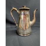 WHITE STAR LINE: Elkington plate First-Class coffee pot, house flag to front. 9½ins.