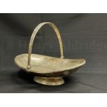 WHITE STAR LINE: First-Class Elkington plate bread basket with engraved house flag. 9ins. x 11ins.