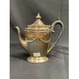 WHITE STAR LINE: First-Class Goldsmiths coffee pot, house flag to base. 8ins.