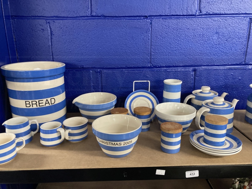 Ceramics: Collection of blue banded T.G. Green and Cornishware style, mostly modern including