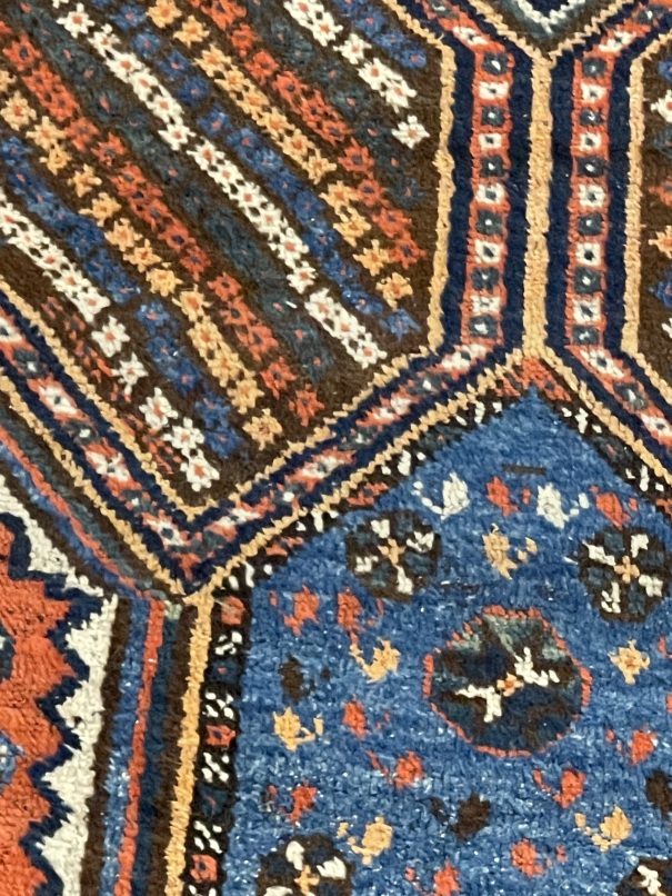 Carpets & Rugs: Late 19th cent. Caucasian Kazak carpet, red ground with central medallion - Image 3 of 6