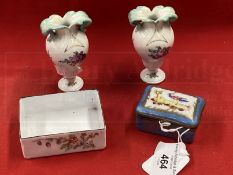 Late 18th/early 19th cent. Miniature Meissen vases painted with flower sprays, a pair. Plus small