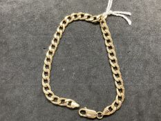 Hallmarked Jewellery: 9ct gold curb link bracelet having a trigger snap. 8ins. Weight 7.3g.