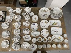 20th cent. Ceramics: Royal Worcester Evesham teapot, breakfast cups and saucers x 4, teacups x 15,