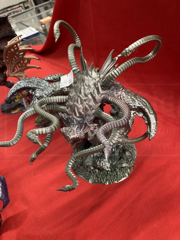 Toys & Games: Warhammer Fantasy Wargames, pre-made well painted Daemon Warriors of various sizes - Image 8 of 8