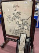 Late 19th/early 20th cent. Chinese hardwood screen pierced carving to the top and bottom inset