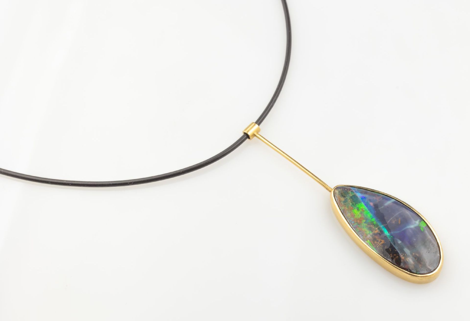 18 kt Gold Anhänger mit Boulderopal, GG 750/000,