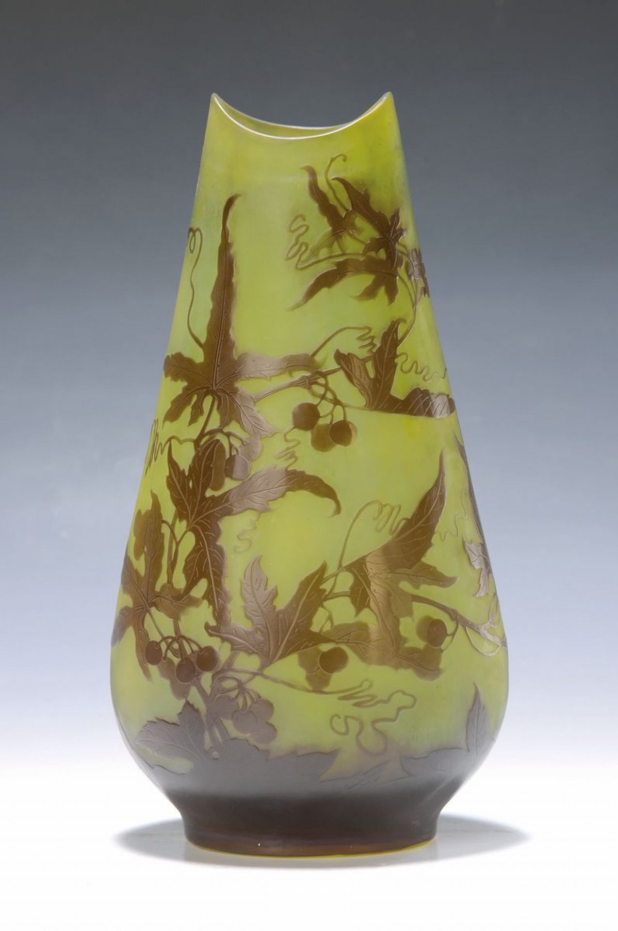 Große Jugendstilvase, Gallé, um 1914/15,  farbloses Glas,
