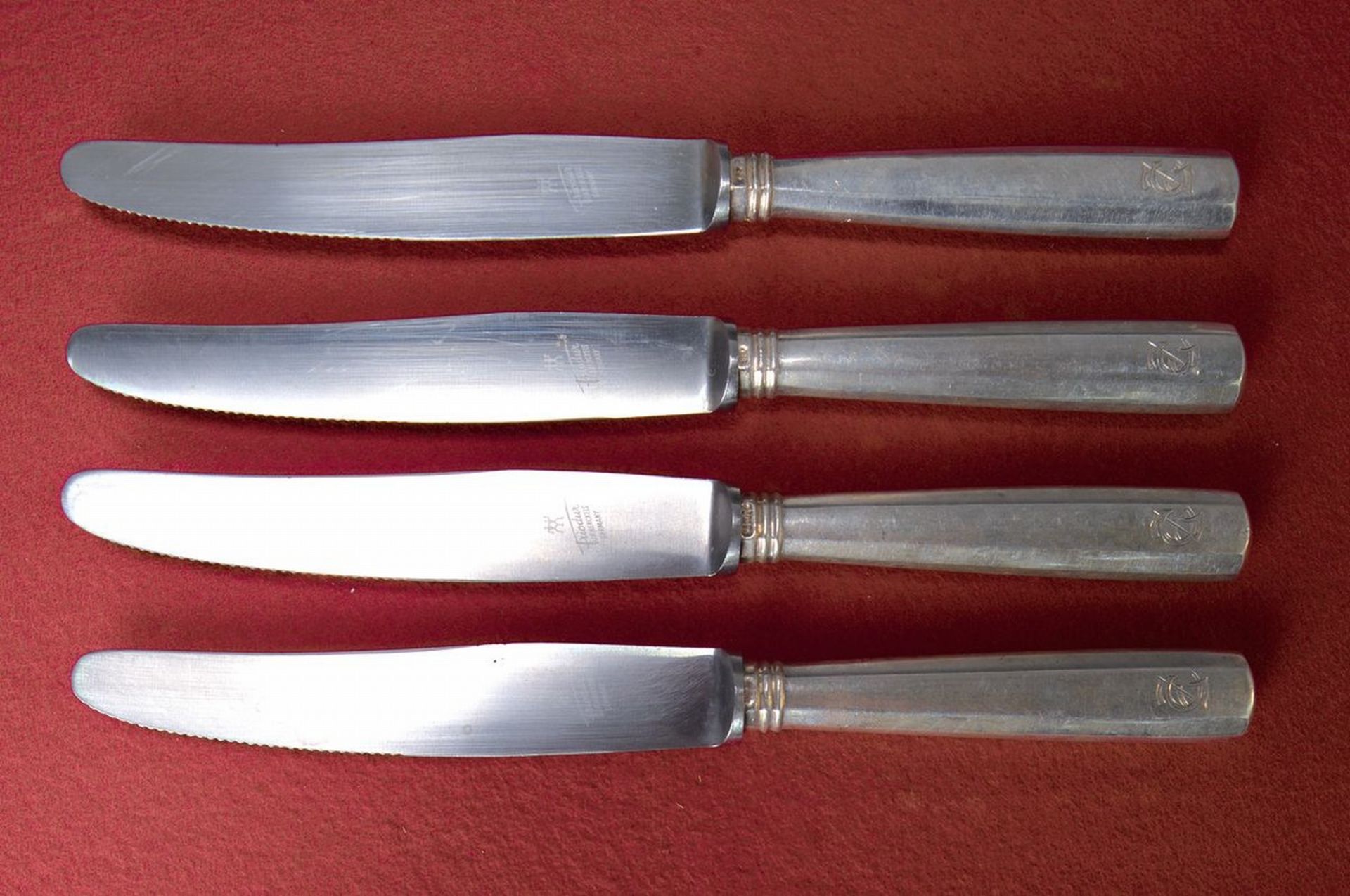 12 Messer, deutsch, um 1900, 800er Silber,  klassisch
