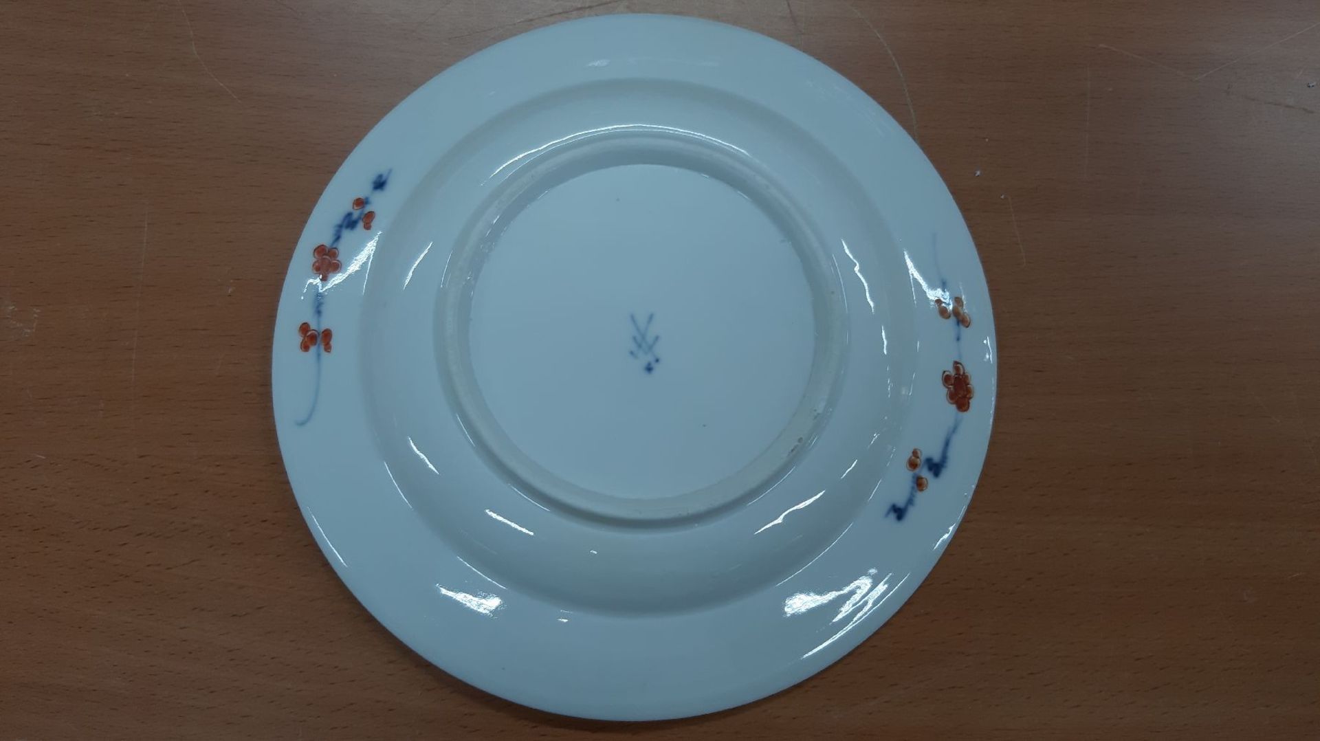 Früher Teller, Meissen, um 1730-35, sog. Bamberger Muster, - Bild 6 aus 6