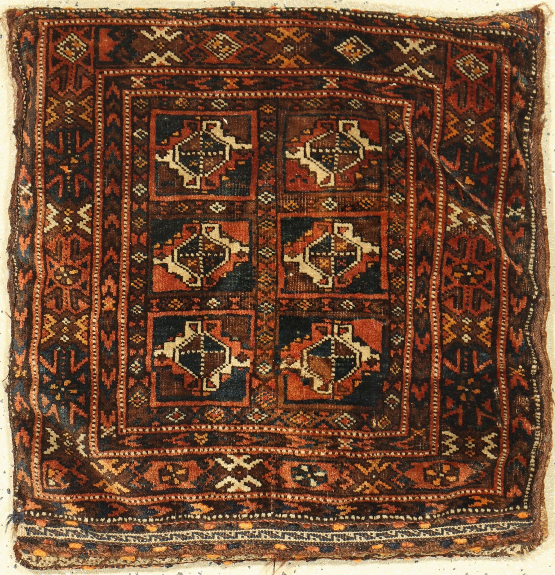 Antikes Belutsch Kissen,   Persien, um 1900, Wolle auf