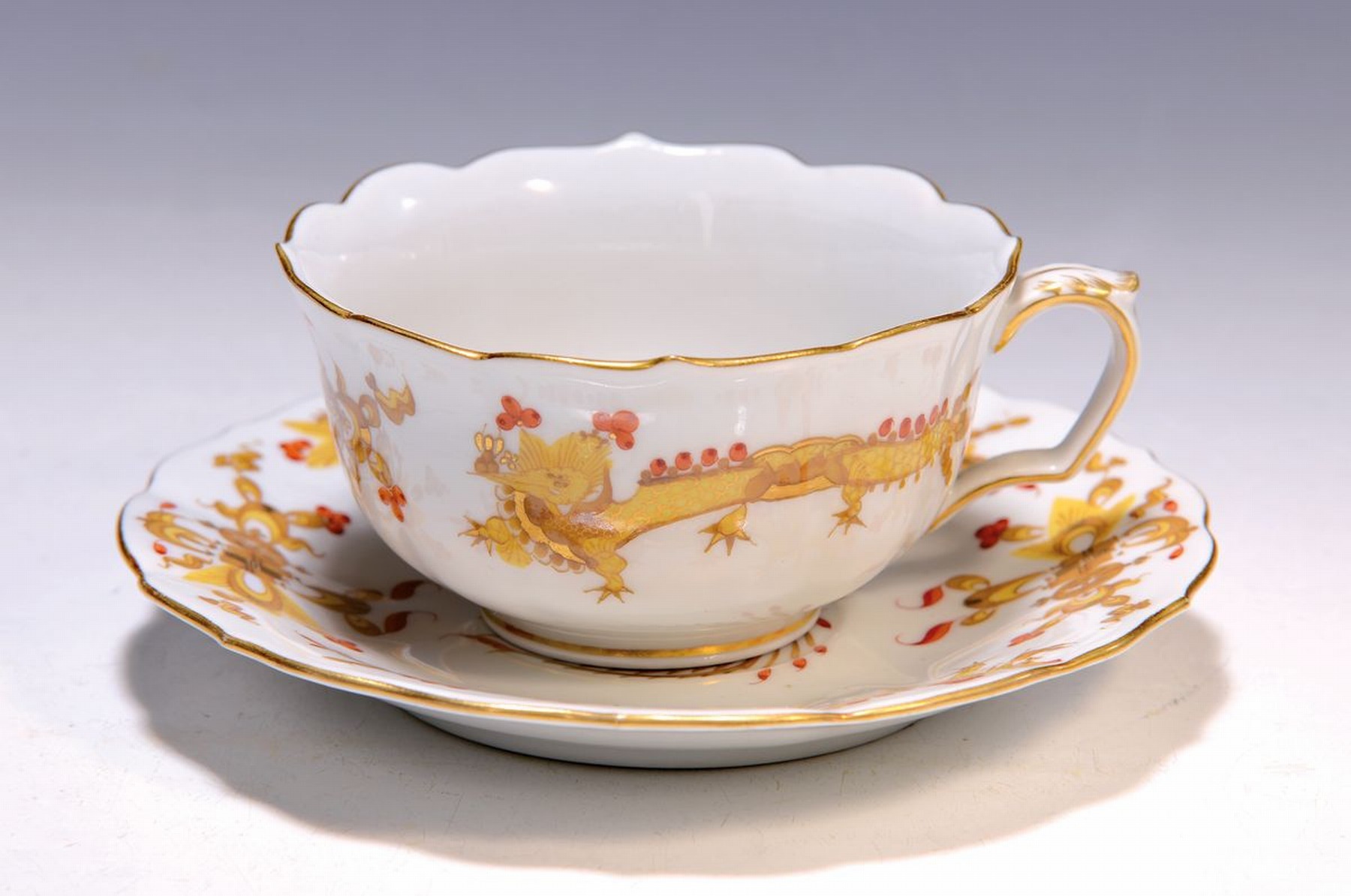 Teetasse mit Untertasse, Meissen, um 1860-70, gelber