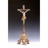 Kruzifix, süddeutsch, 19. Jh., Lindenholz geschnitzt,