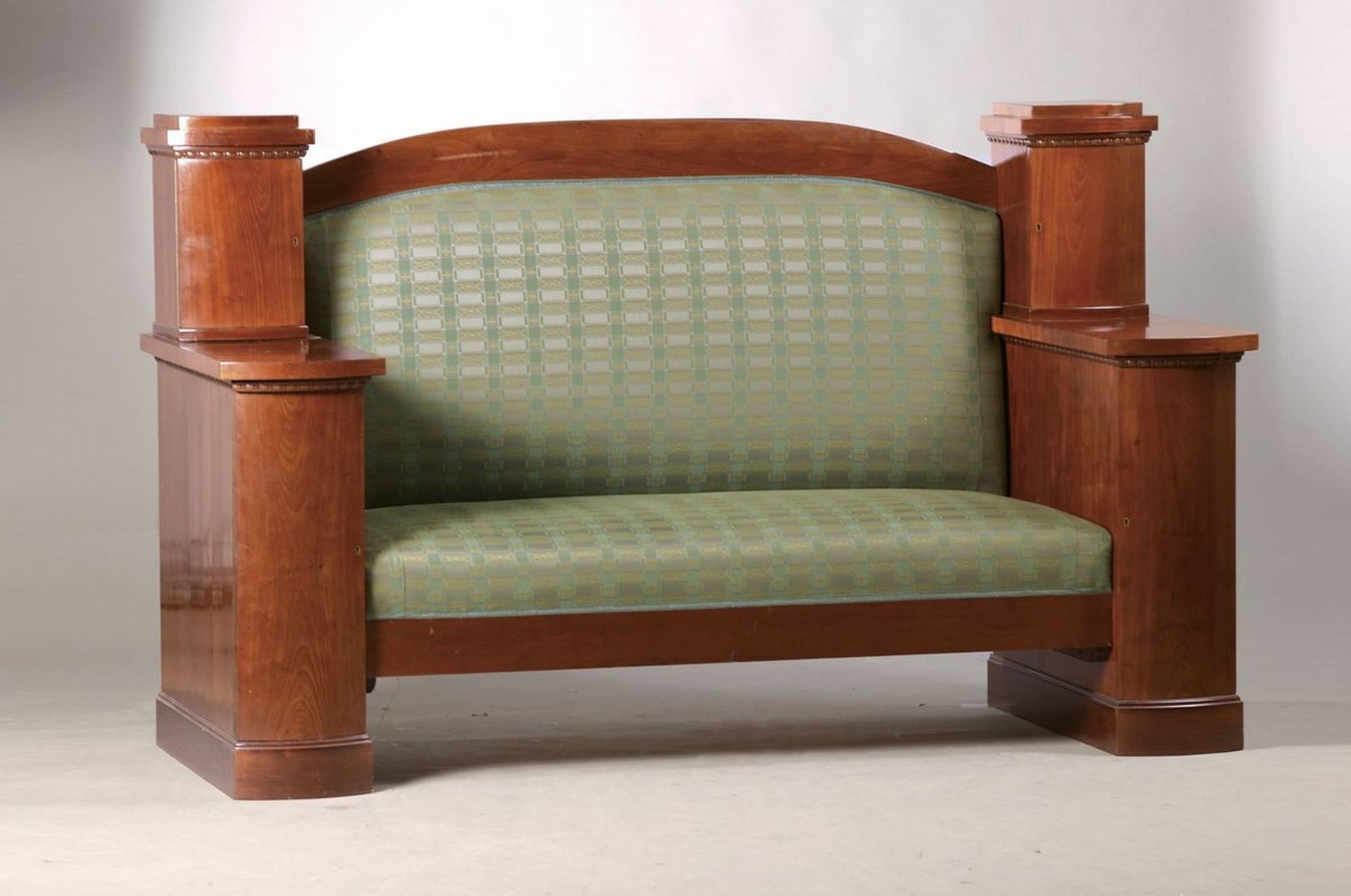 Sofa mit Umbau, Biedermeierstil, um 1910,