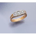18 kt Gold Ring mit Diamanten, GG 750/000 gepr.,
