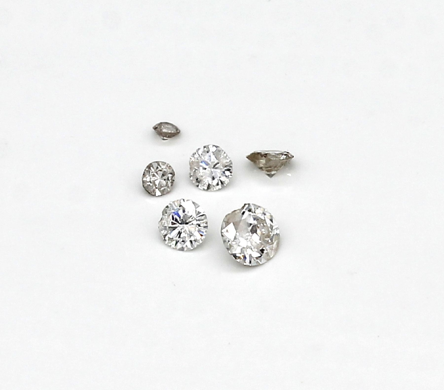 Lot lose Diamanten, zus. ca. 3.97 ct, versch. Größen und