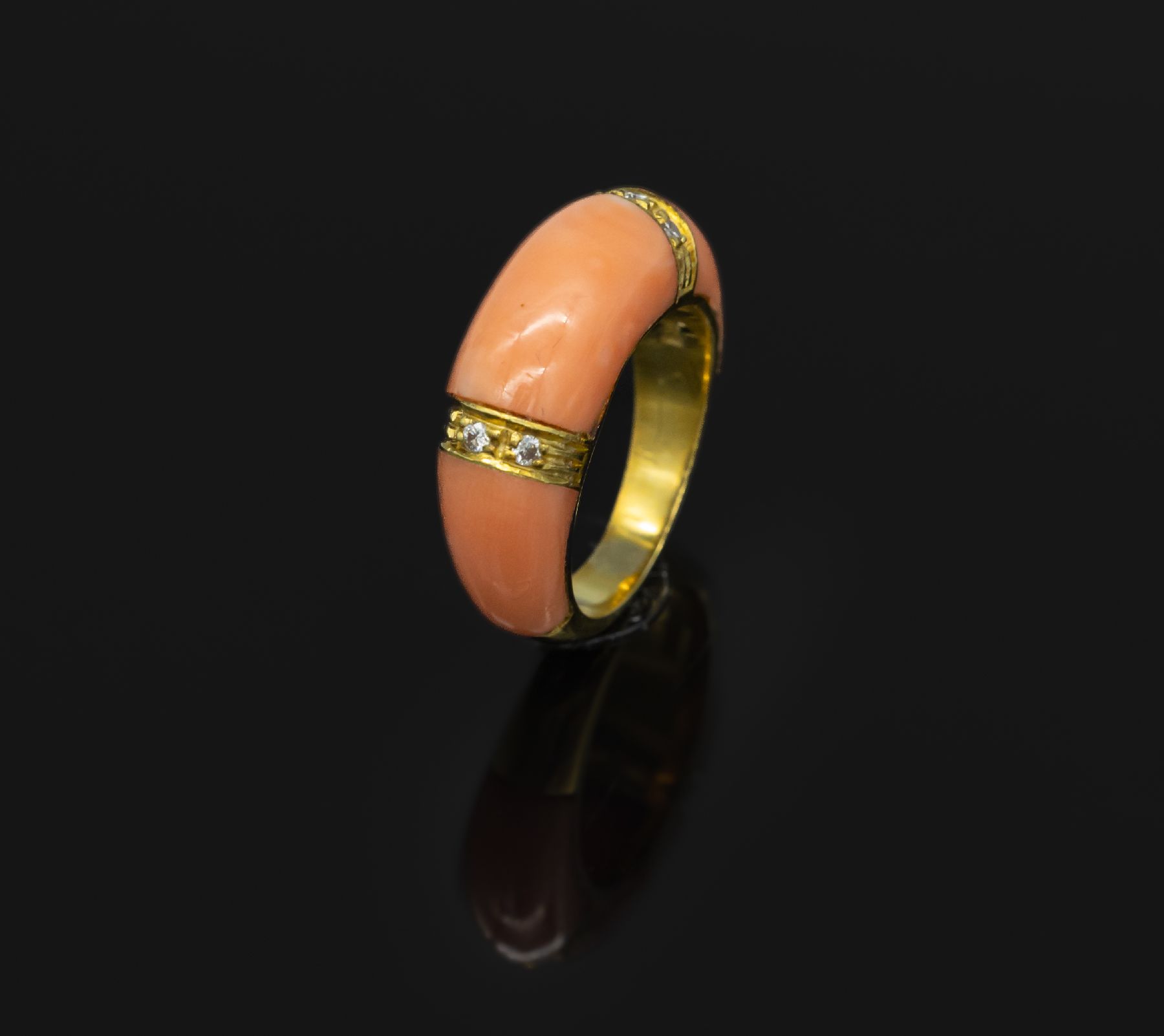 18 kt Gold Ring mit Koralle und Diamanten, GG 750/000, 3