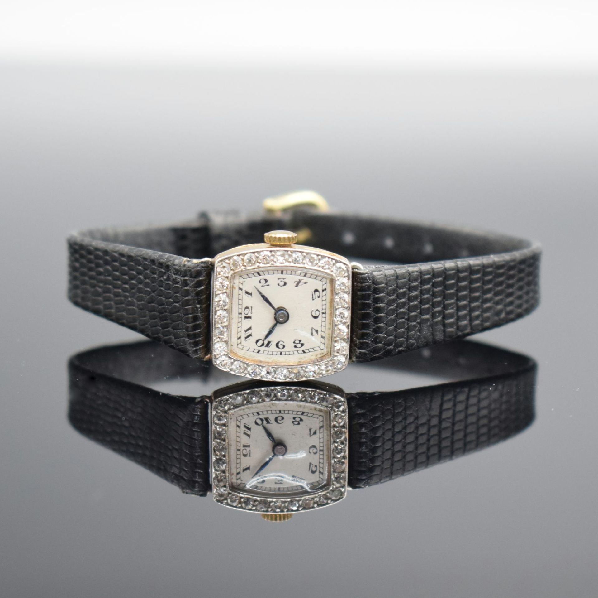 Art Deco Damenarmbanduhr in RG 750/000,  Schweiz um 1930,