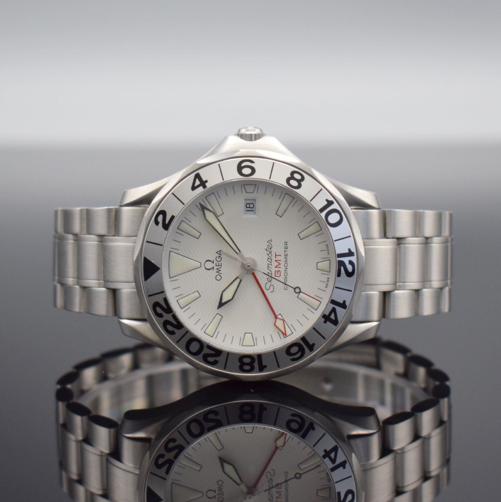 OMEGA Seamaster GMT Chronometer Herrenarmbanduhr in Stahl,