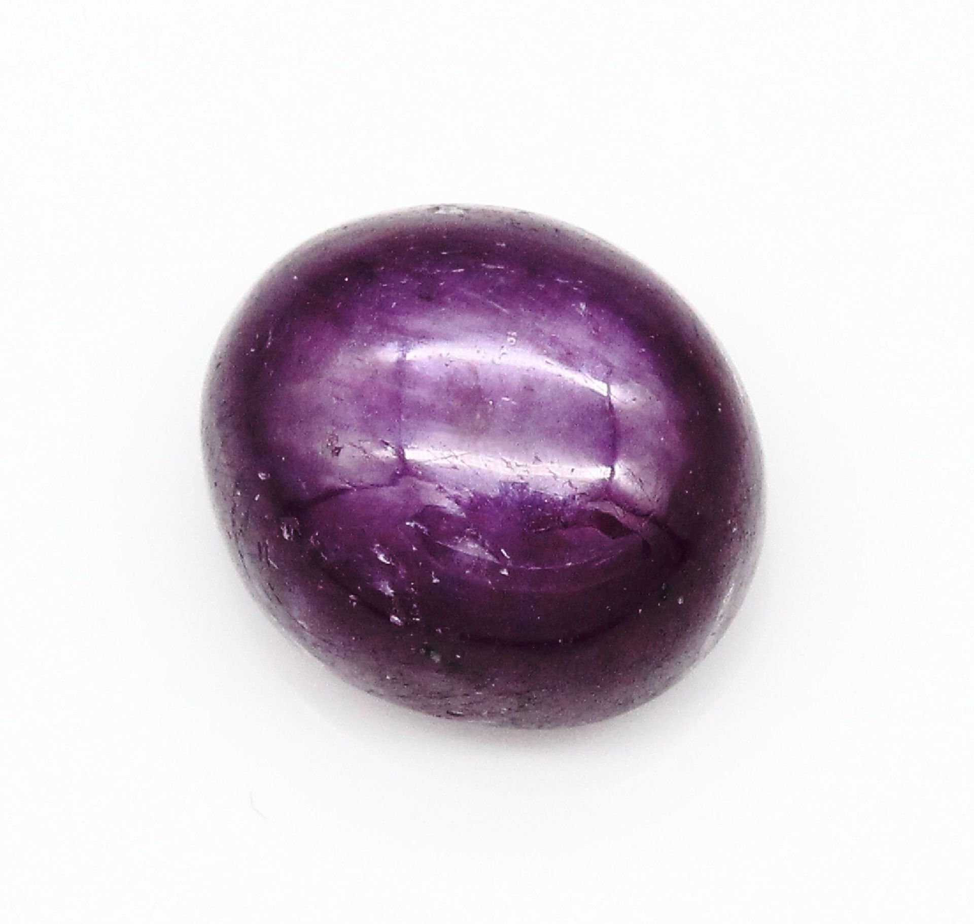 Loser ovaler Sternrubincabochon, 9.25 ct, 11.60 x 10.13 x