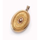 8 kt Gold Medaillon mit Diamant, deutsch um 1880/90, GG