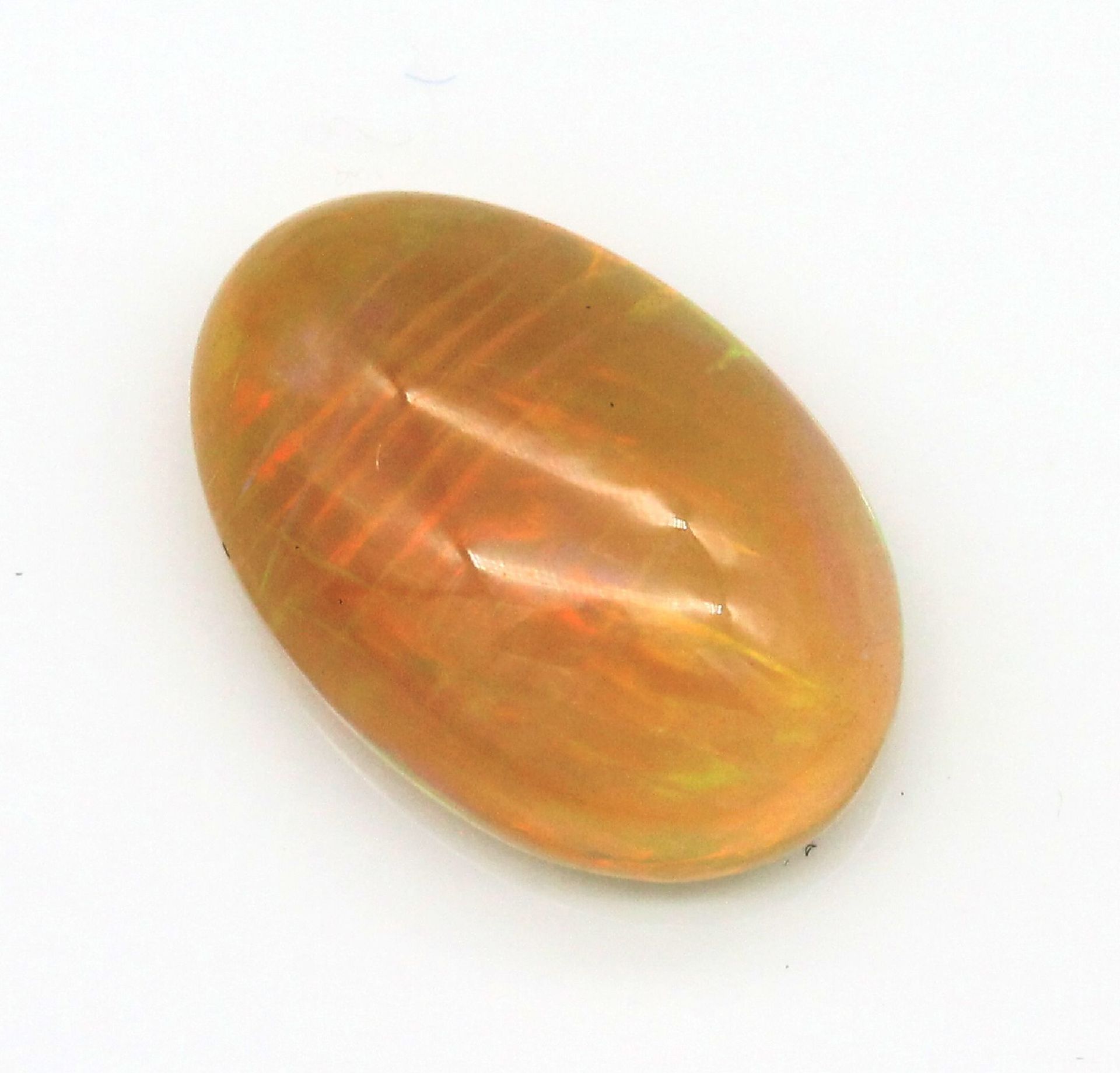 Loser ovaler Opalcabochon, 4.63 ct, schönes Farbspiel in