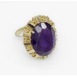 14 kt Gold Ring mit Amethyst, GG 585/000, ovalfacett.