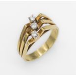 14 kt Gold Ring mit Brillanten, GG 585/000,asymmetrisch