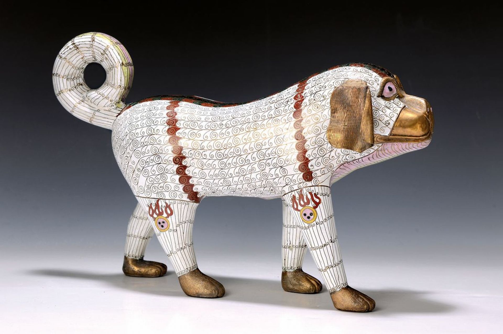 Räuchergefäß in Form eines Hundes, China, um 1900,