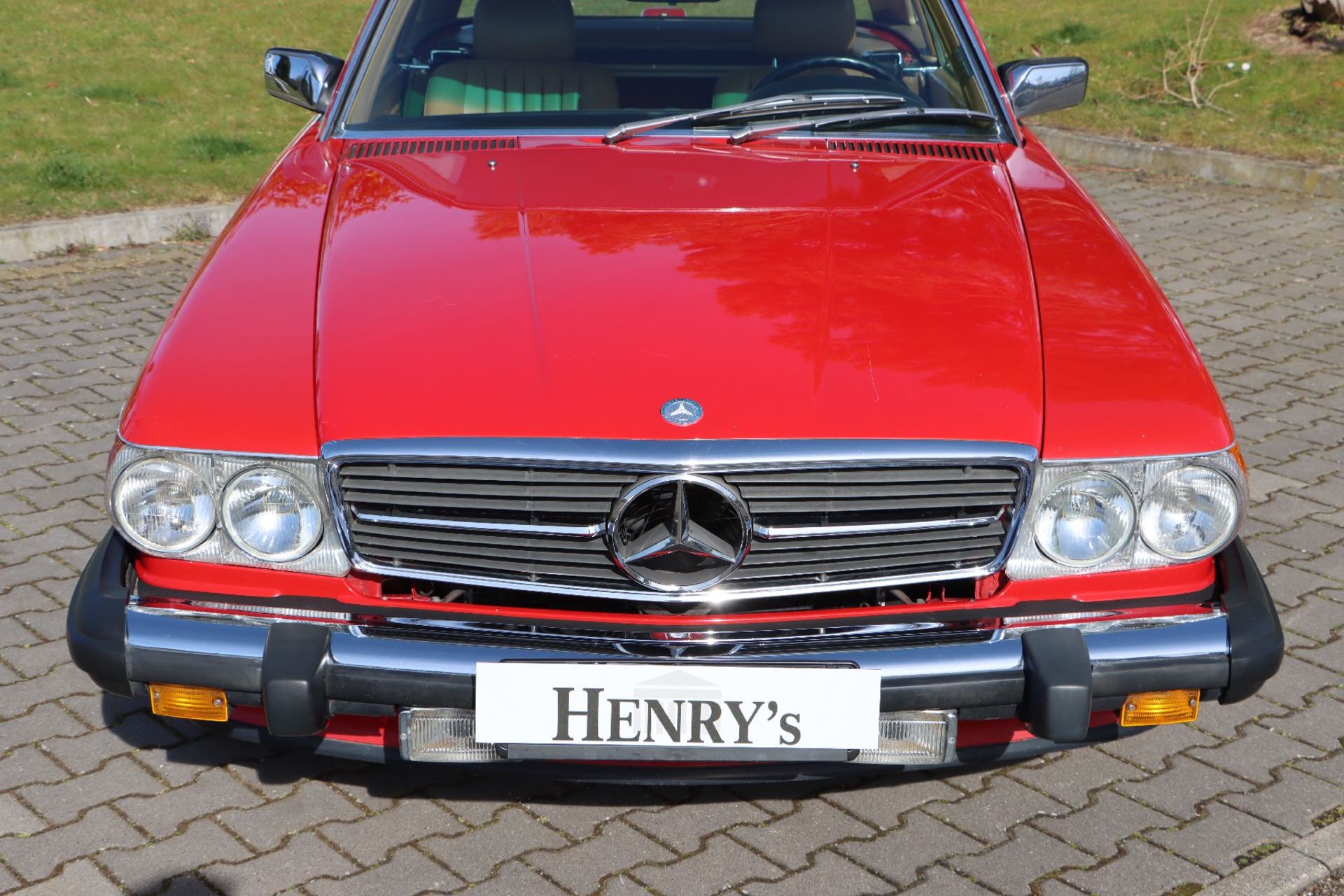 Mercedes-Benz 560 SL,  Fahrgestellnummer: - Bild 4 aus 10