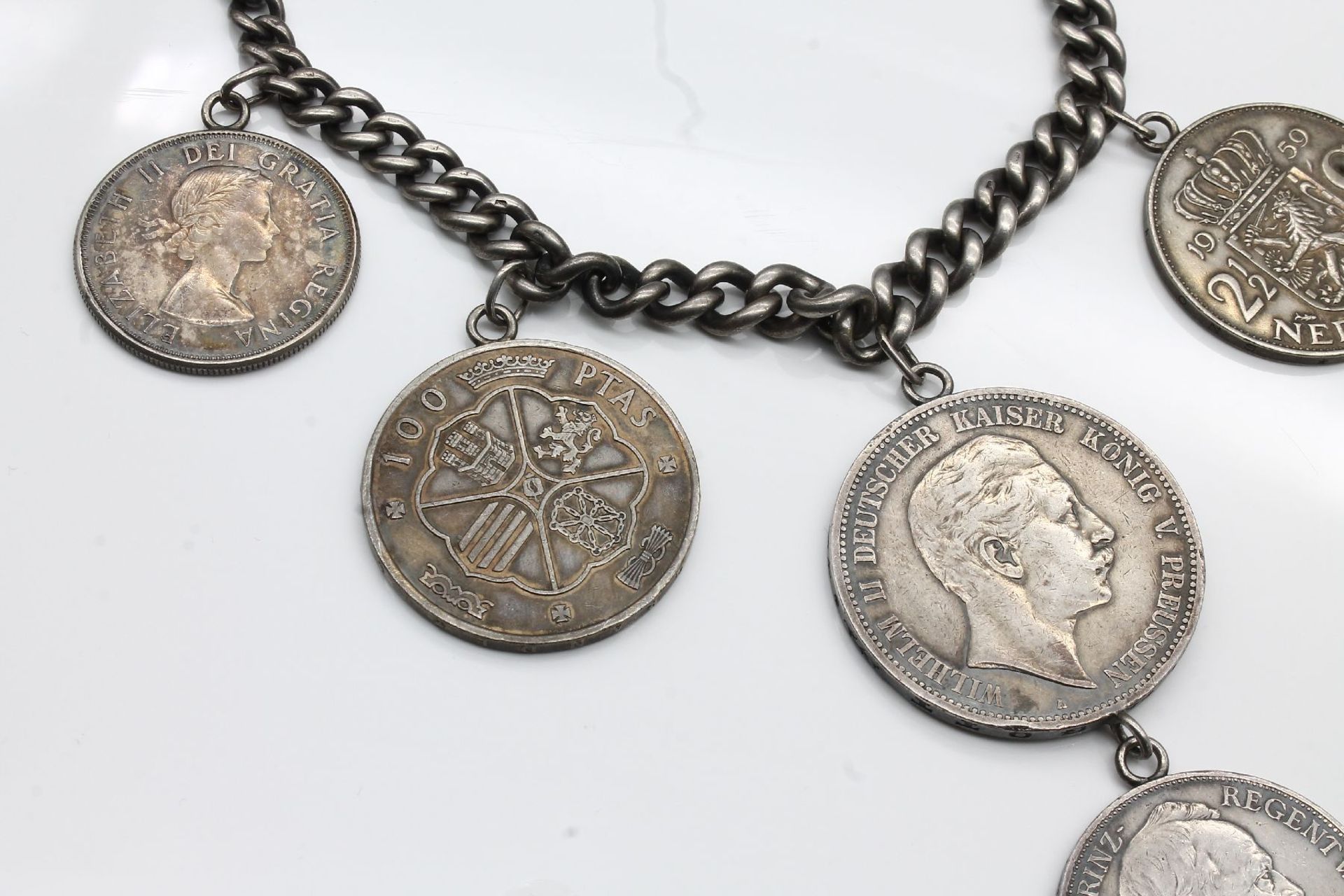 Münz-Charivari,   Silber gepr., mit 10 angehängten Münzen - Bild 2 aus 7