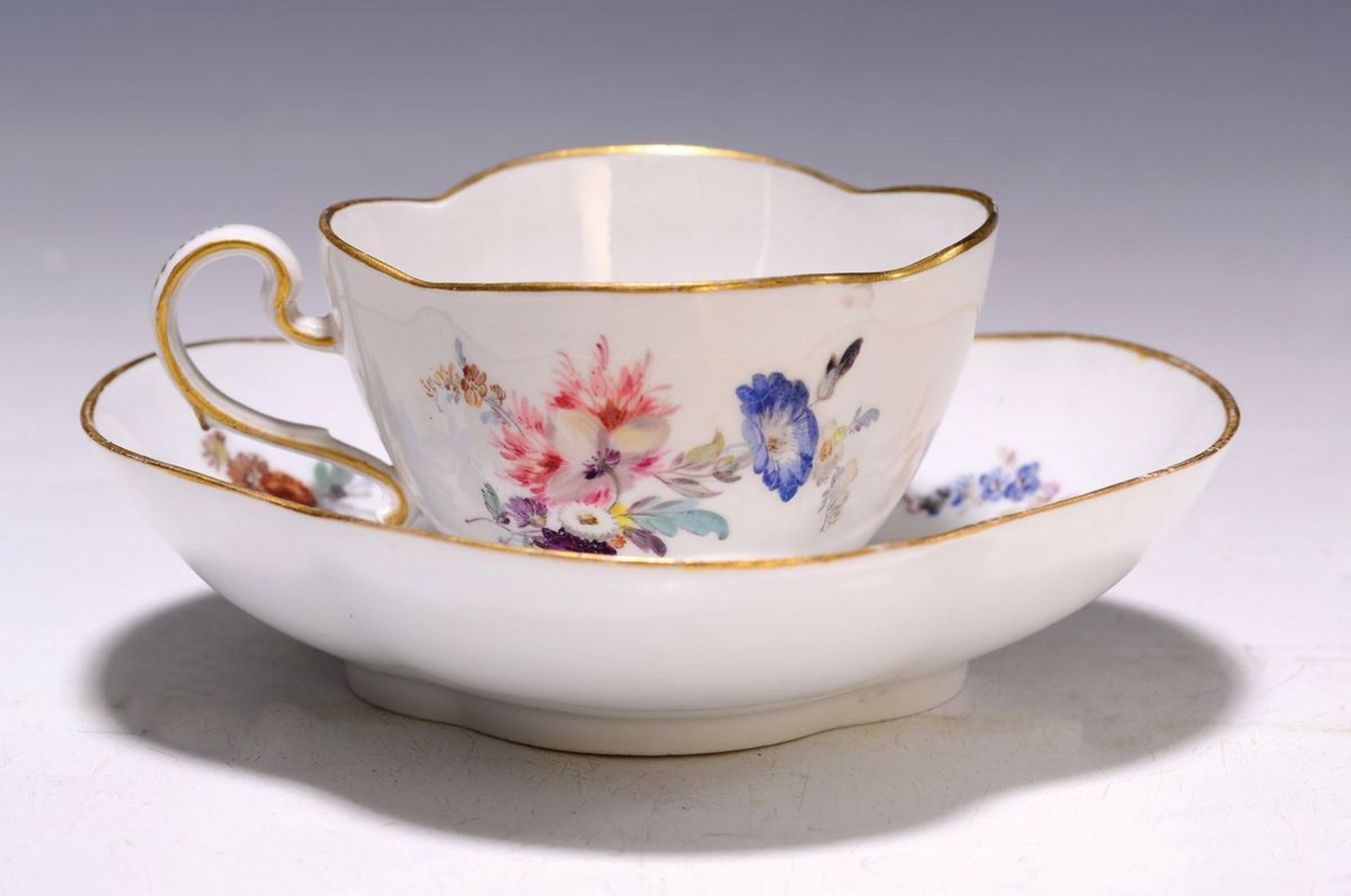 Tasse mit Untertasse, Meissen, um 1900,  Vierpassform,