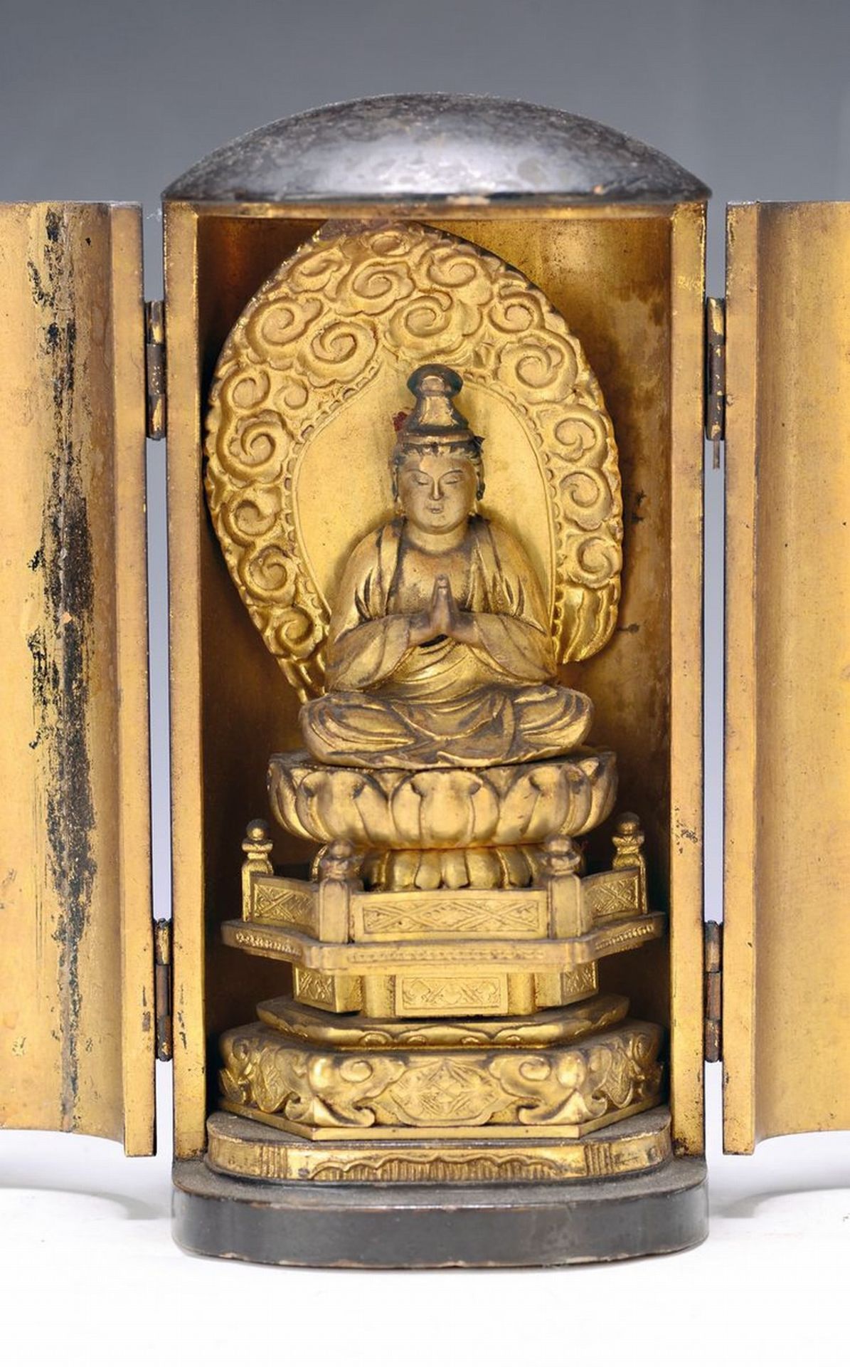Hausaltar, Buddha im Schrein, Japan, um 1880,  Holz