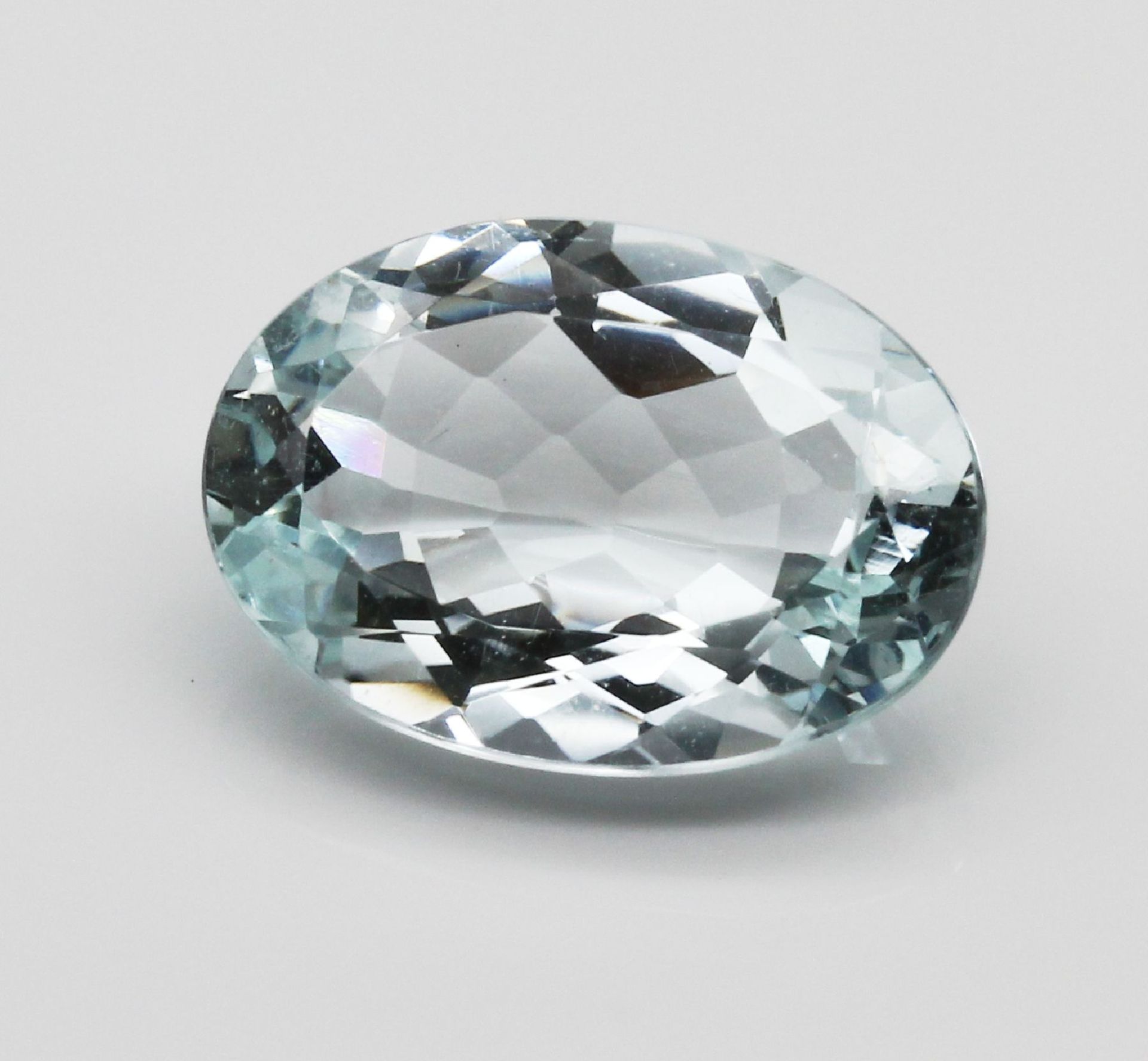 Loser Aquamarin ca. 13.78 ct,