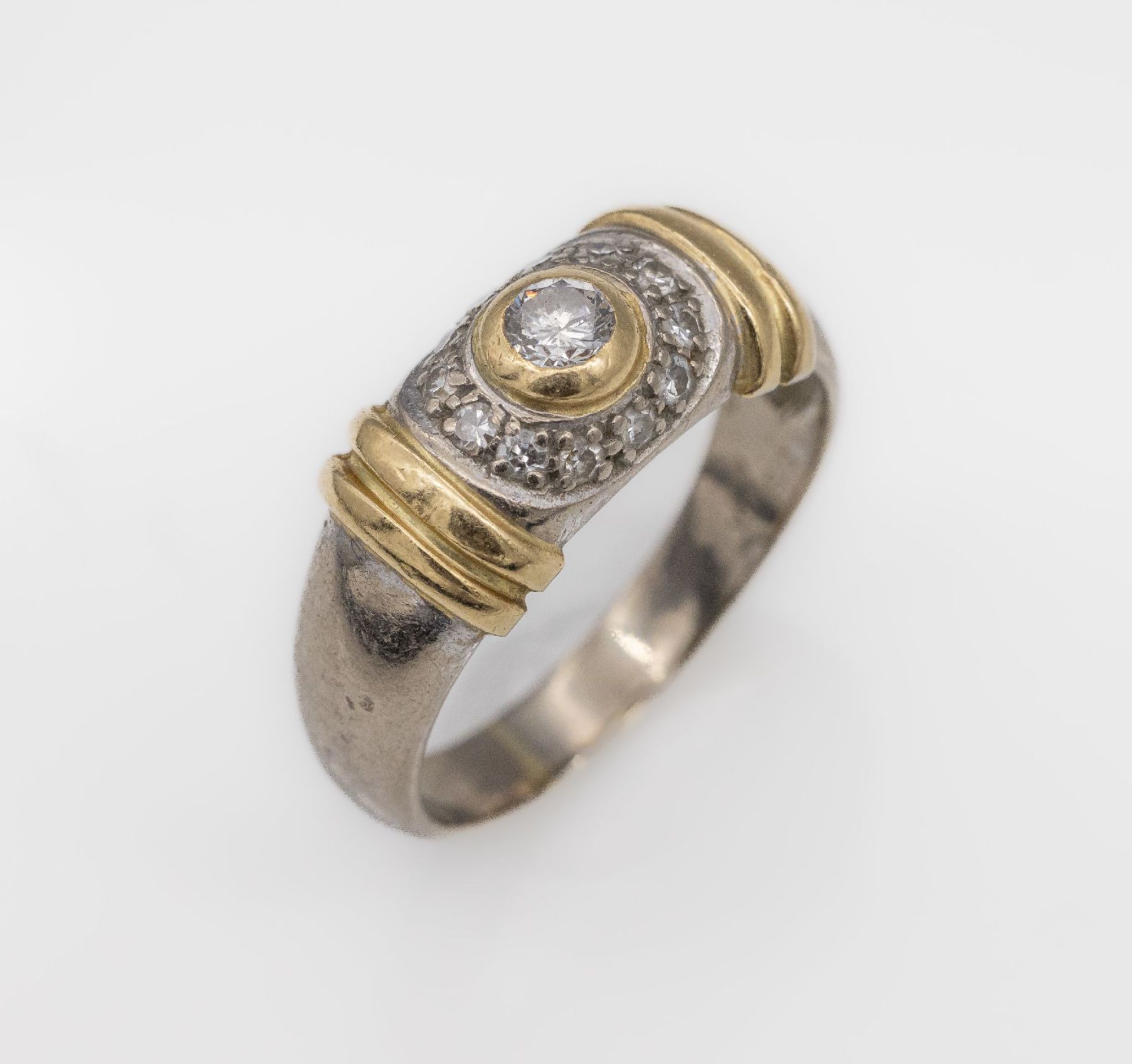 14 kt Gold Diamant-Ring, GG/WG 585/000,   1 Brillant und