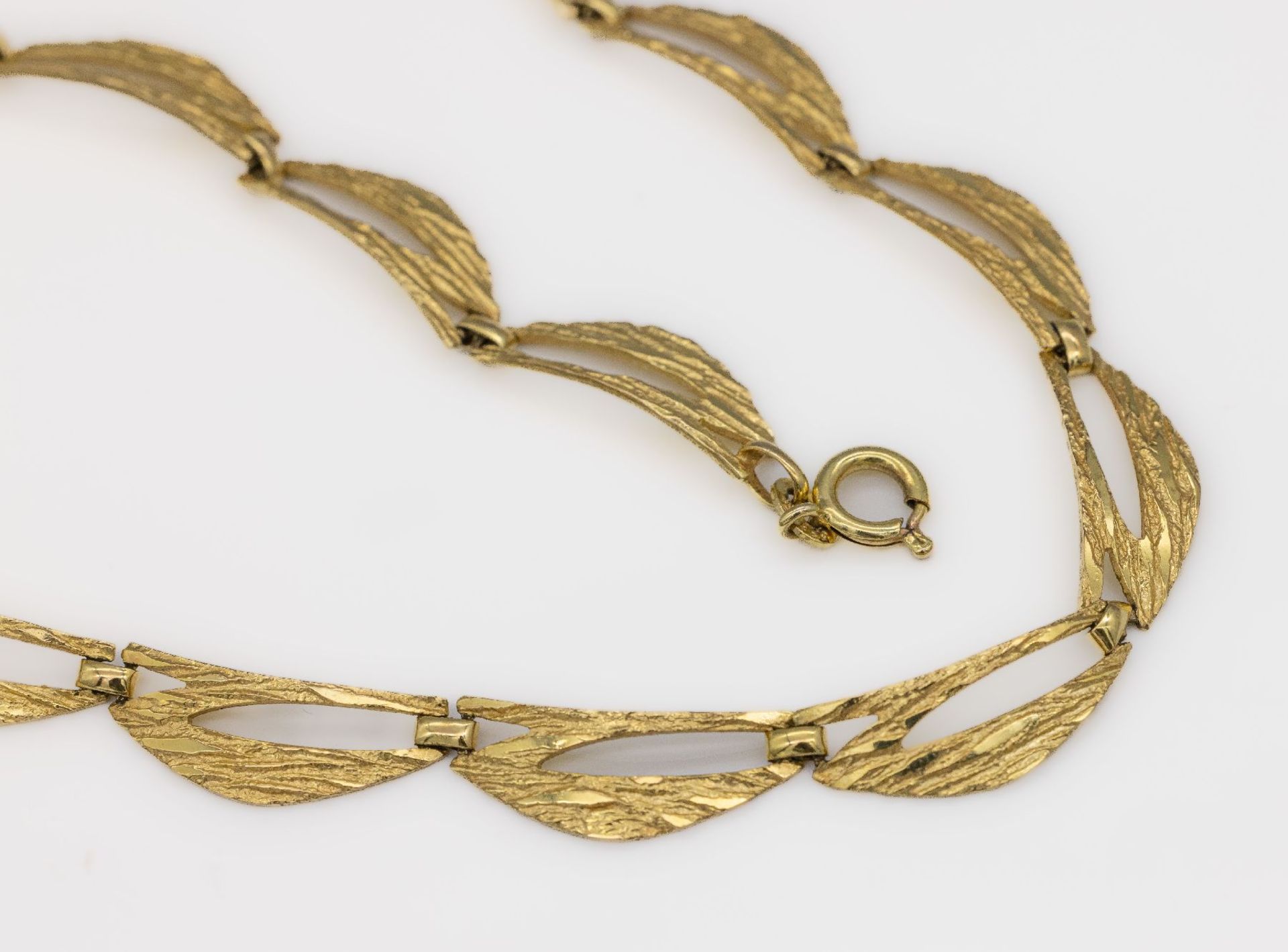 8 kt Gold Collier, ca. 12.6 g,   GG 333/000, Glieder mit