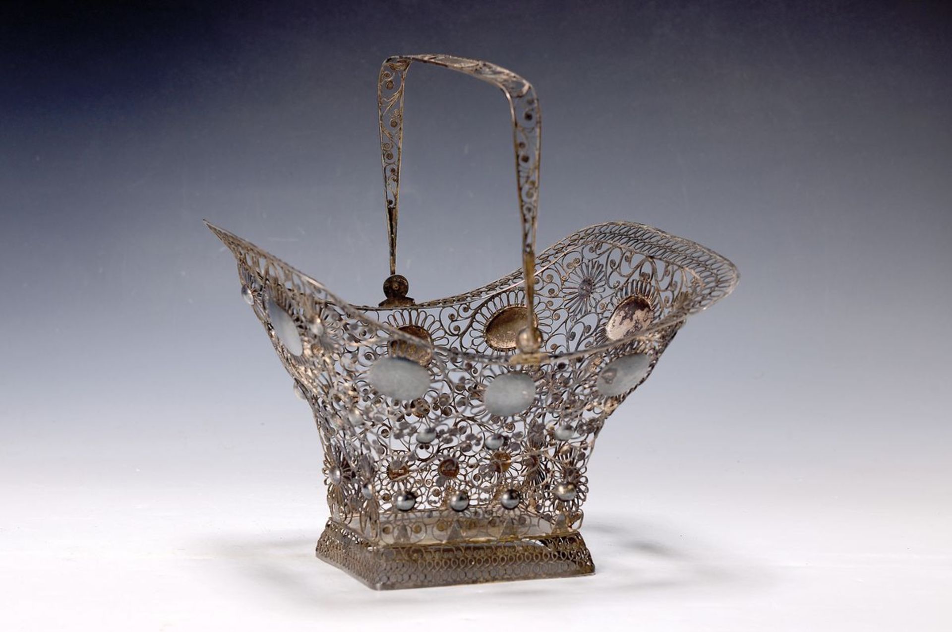 Silberkorb, süddeutsch, um 1830, 13-lötiges Silber,