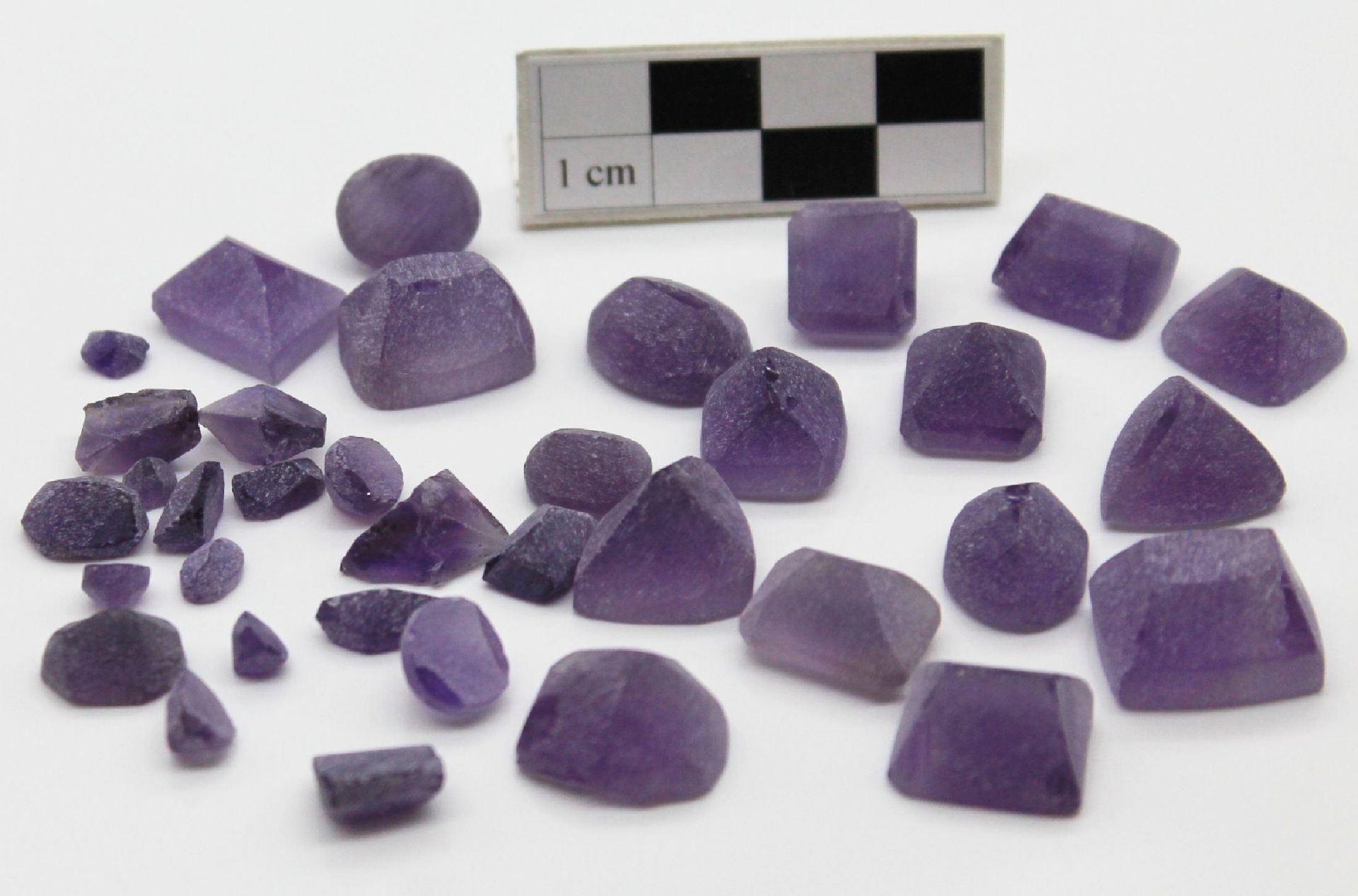 Lot lose Amethyste zus. ca. 8400 ct, vorgeschliffene