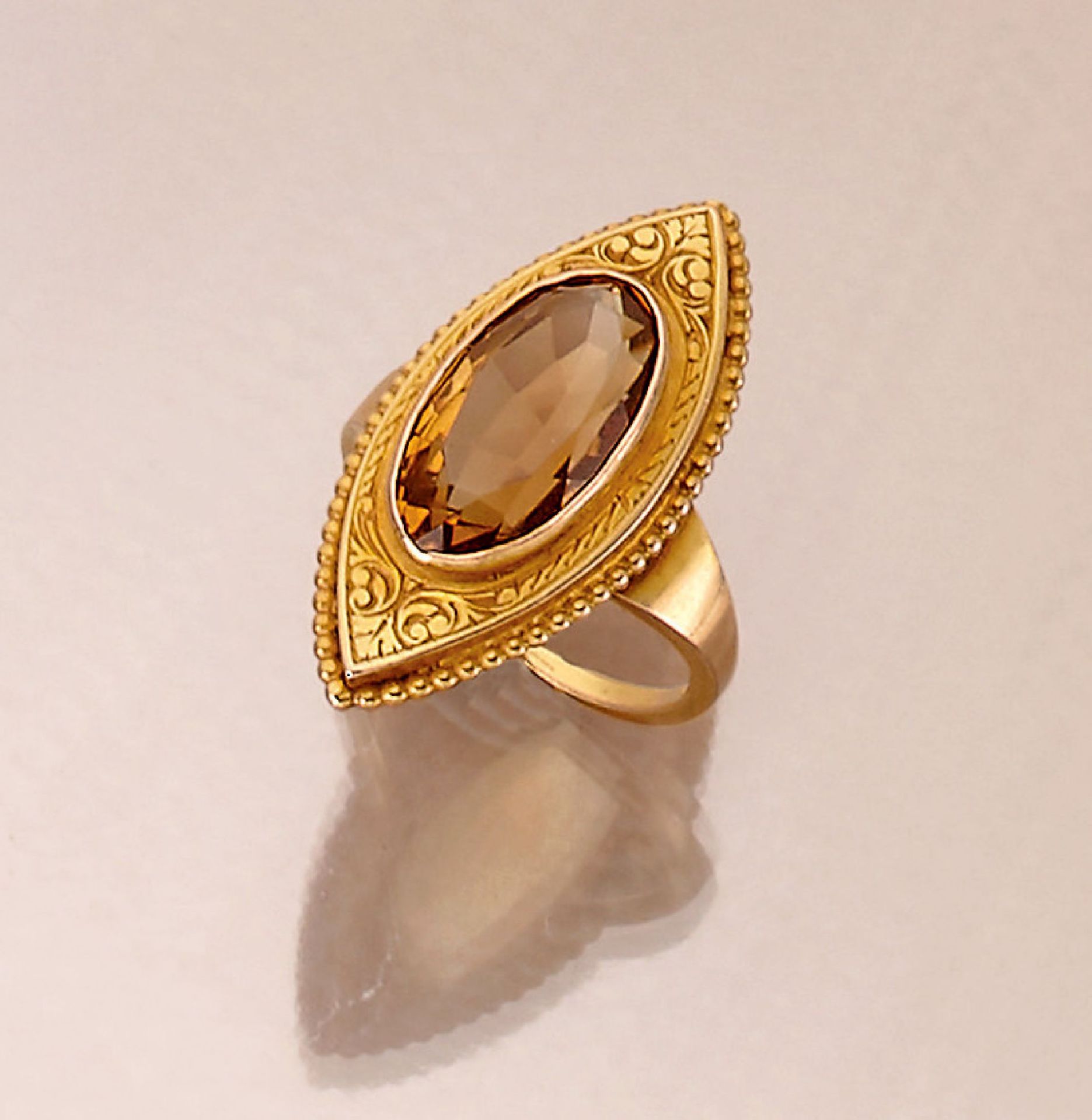 14 kt Gold Citrin-Ring, GG 585/000, ovalfacett. Citrin