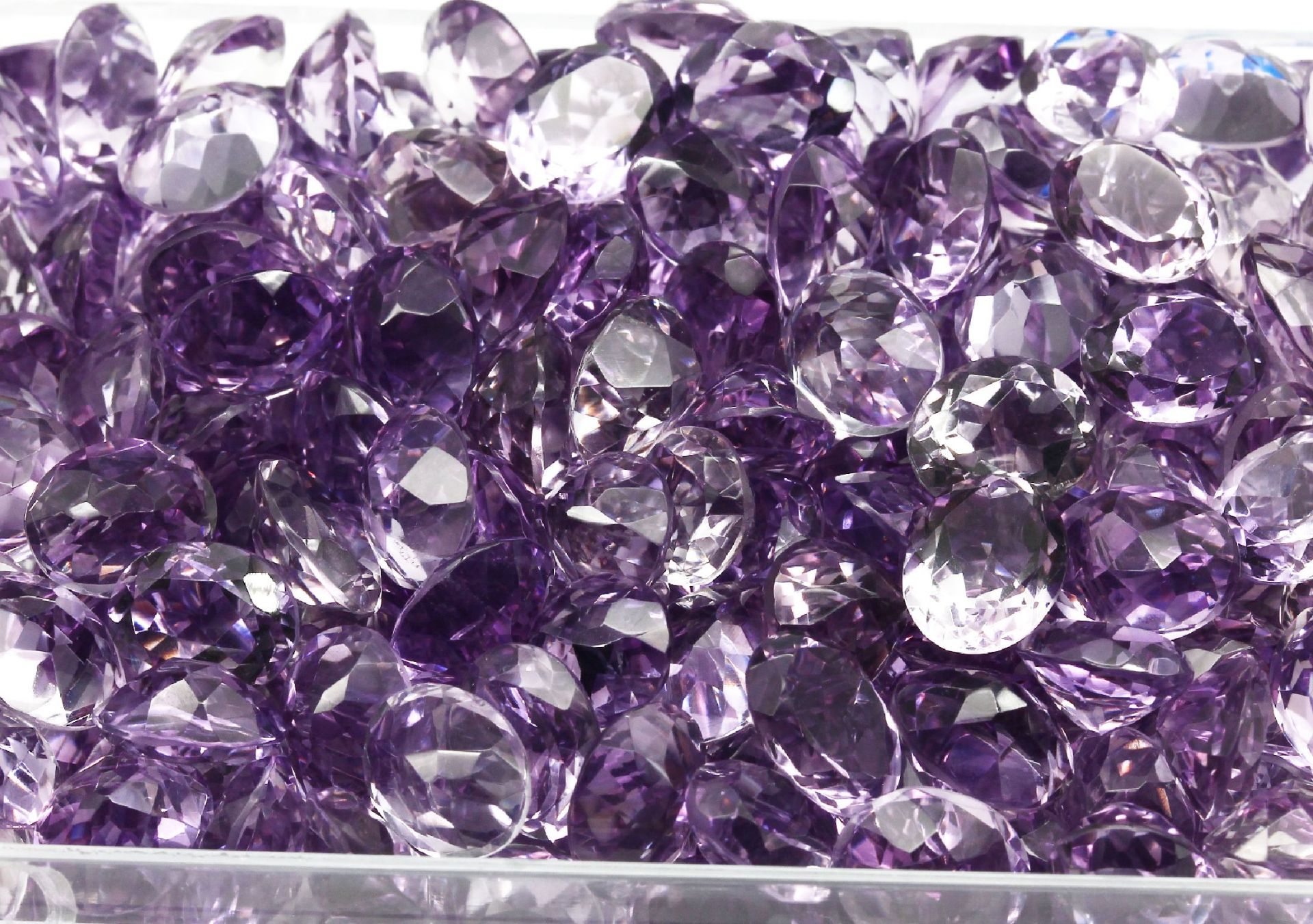 Lot lose Amethyste zus. ca. 684 ct, ovalfacett. - Image 2 of 2