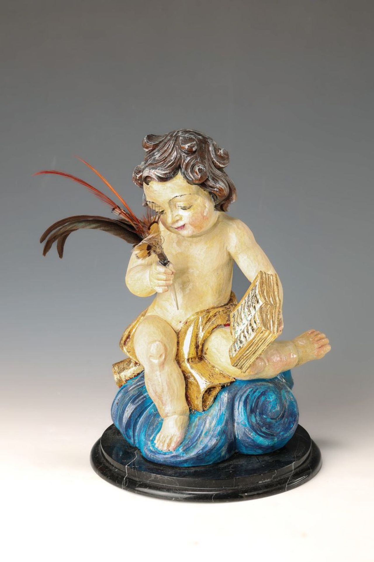 Putto als Schreiber, süddeutsch, 20. Jh., Holz geschnitzt