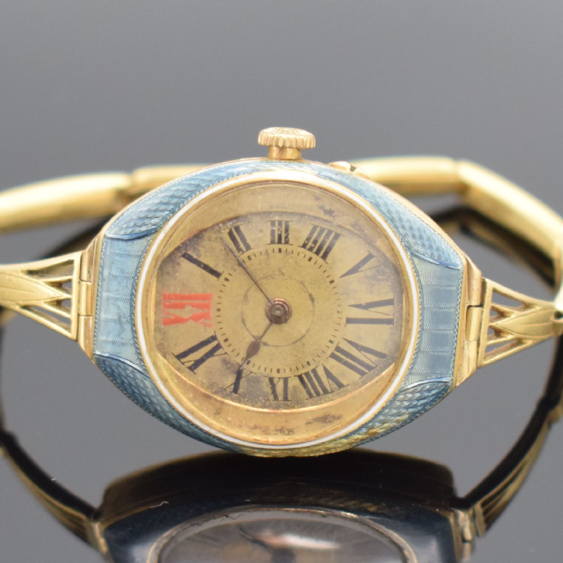 Emaillierte Armbanduhr in GG 750/000,  Schweiz um 1900, - Bild 2 aus 7
