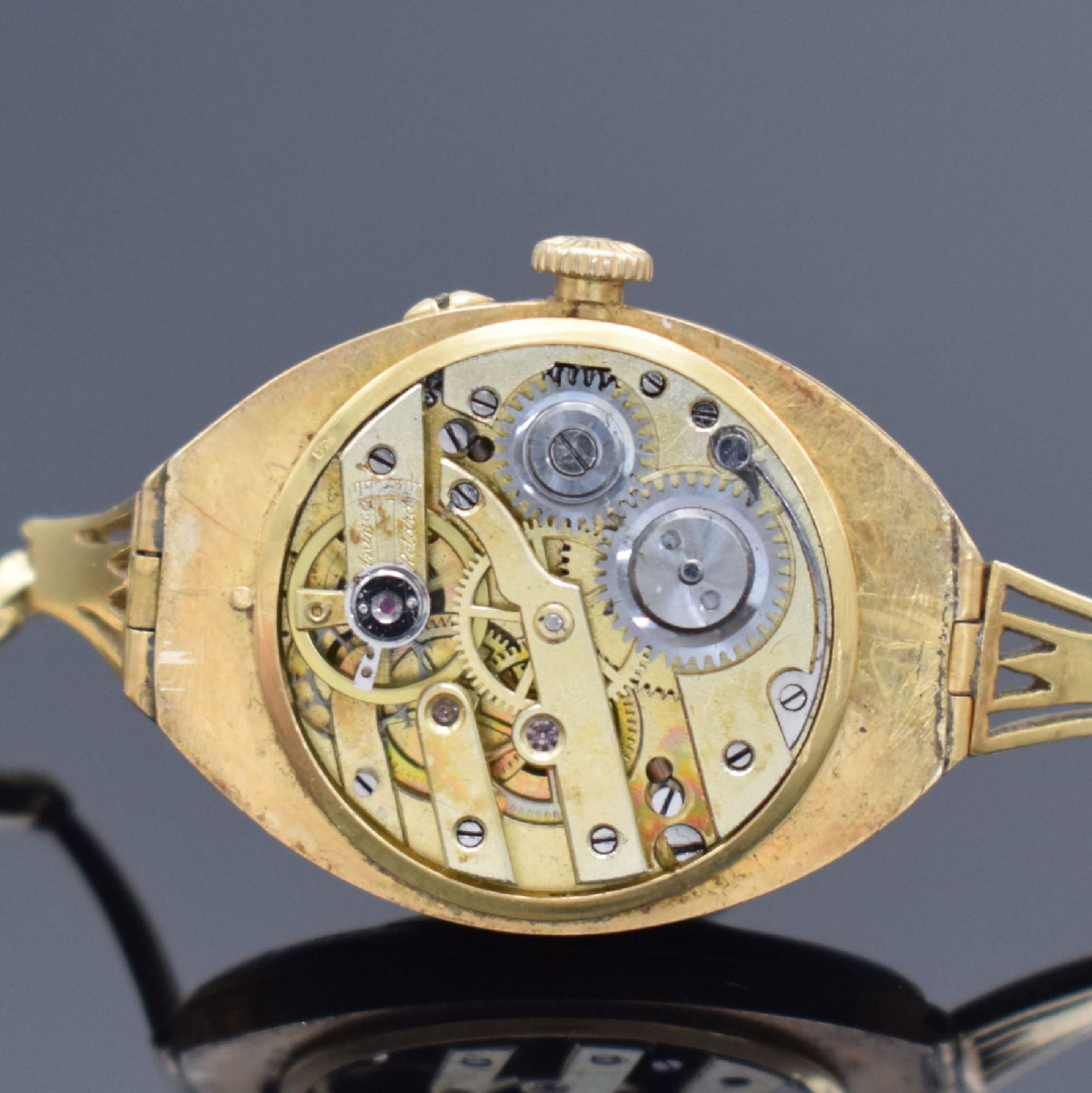 Emaillierte Armbanduhr in GG 750/000,  Schweiz um 1900, - Bild 6 aus 7