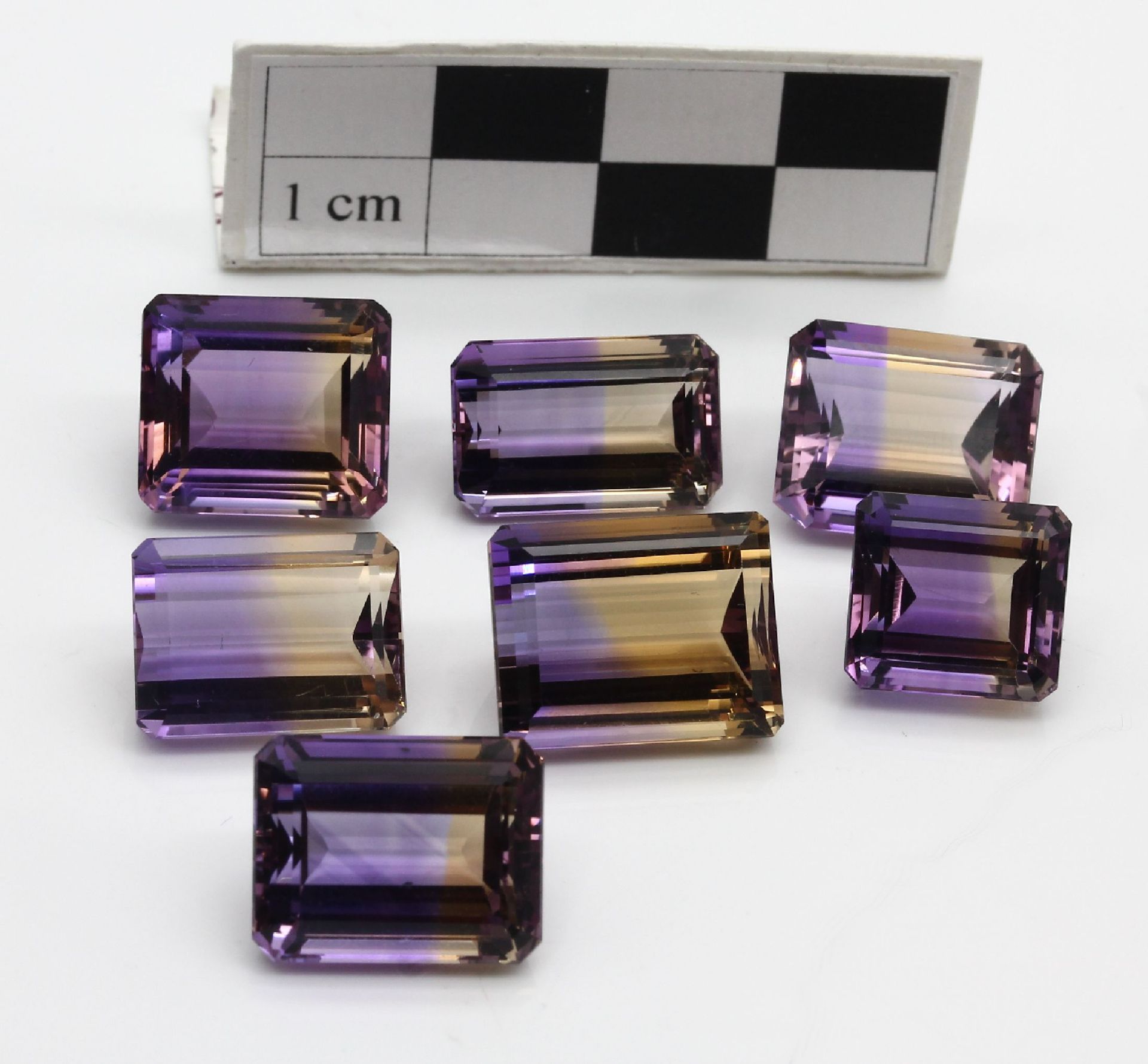 Lot 26 lose Ametrine, ca. 271 ct,   Treppenschliffe in