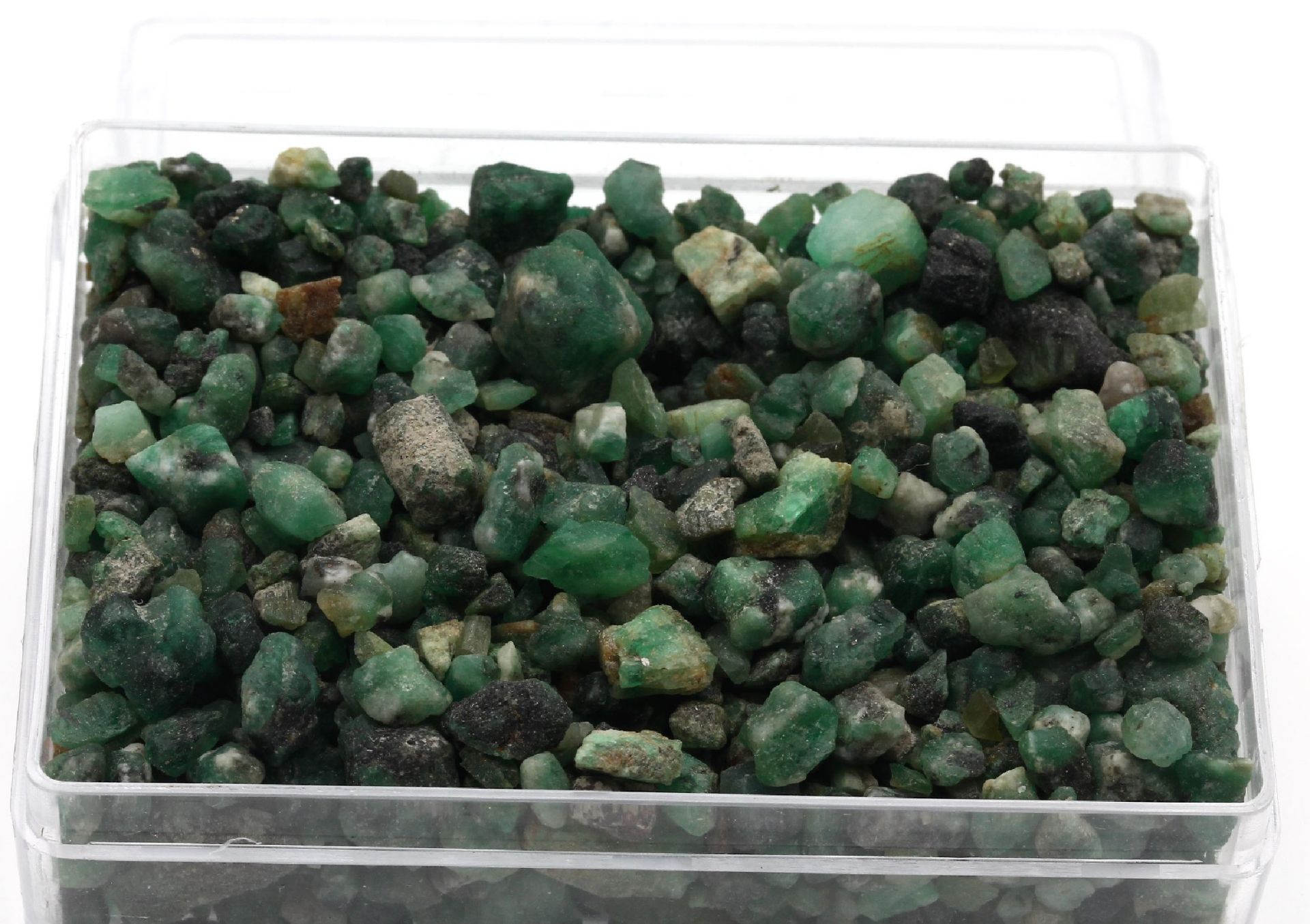 Lot lose Smaragd-Rohsteine, ca. 650 ct,   versch. Größen - Bild 2 aus 2